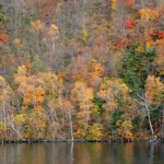 自由部門 晩秋の十和田湖 山岸昭一郎